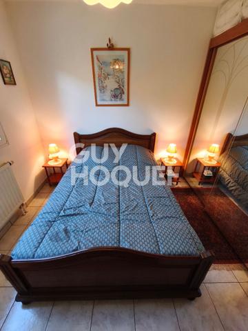 Coquuette maison de 82 m2, 2 chambres ,veranda et garage