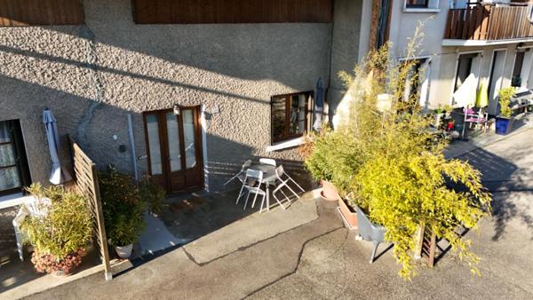 Appartement T3 46.34 m² + combles 60 m² environ