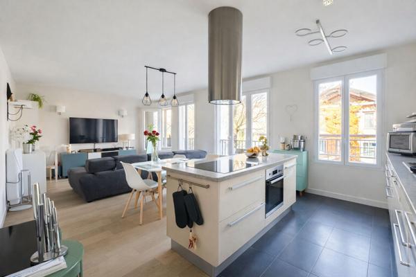 Appartement Suresnes 4 pièces 71 m2 - cave - stationnement