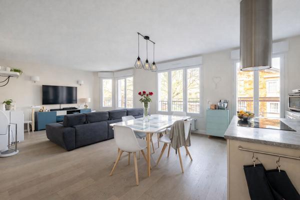 Appartement Suresnes 4 pièces 71 m2 - cave - stationnement