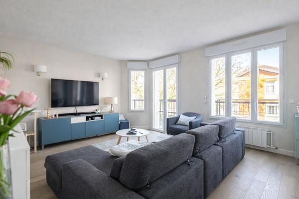 Appartement Suresnes 4 pièces 71 m2 - cave - stationnement