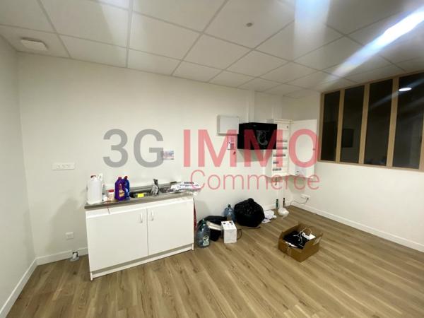 Location / Local Commercial