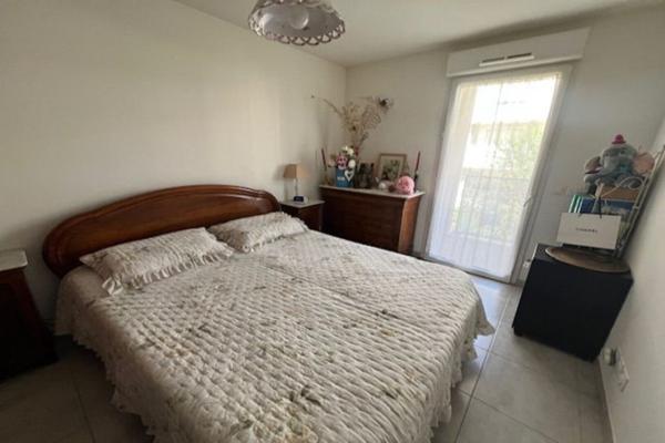 Appartement T3 - 66 m2 - terrasse 21 m2 - 2 garages fermés - résidence récente - dernier étage