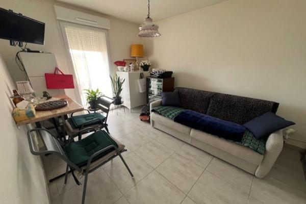 Appartement T3 - 66 m2 - terrasse 21 m2 - 2 garages fermés - résidence récente - dernier étage