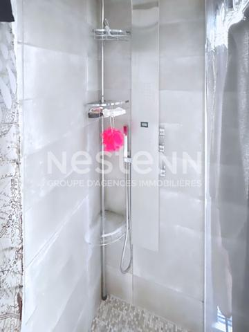 Charmant chalet 3 pièces entièrement rénové de 70 m² avec terrasse, espace arboré & garage à Gruissan Plage des Chalets