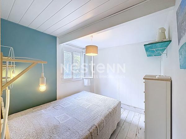 Charmant chalet 3 pièces entièrement rénové de 70 m² avec terrasse, espace arboré & garage à Gruissan Plage des Chalets