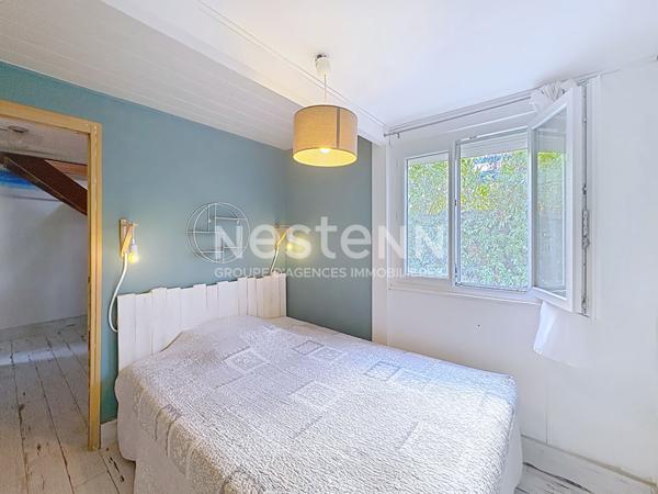 Charmant chalet 3 pièces entièrement rénové de 70 m² avec terrasse, espace arboré & garage à Gruissan Plage des Chalets