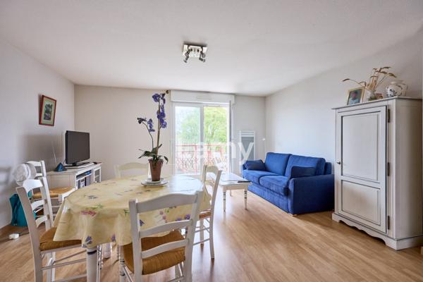 Appartement 2 pièces, balcon, parking