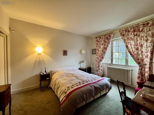 Maison à vendre à Montmorillon dans la Vienne (86500), ref : VM562-86001