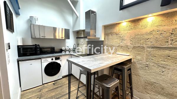Appartement
         1 pièce
        - 25 m² 119 000 € *