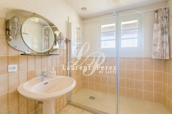 Villa de plain-pied avec garage et terrain piscinable à Mauguio