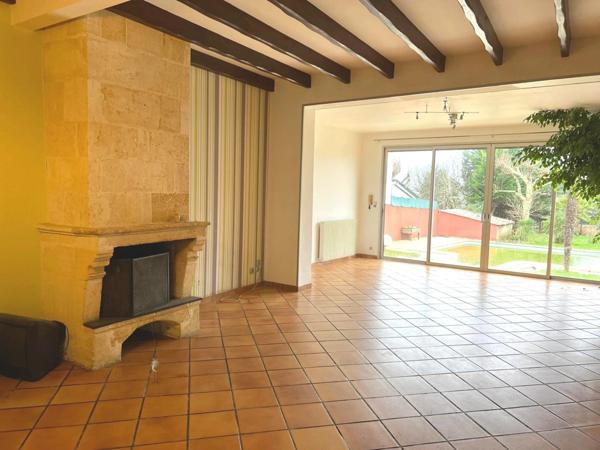 Dpt Gironde (33), à vendre FARGUES SAINT HILAIRE maison en pierre - P6 de 186 m² - Terrain de 1 723,00 m²