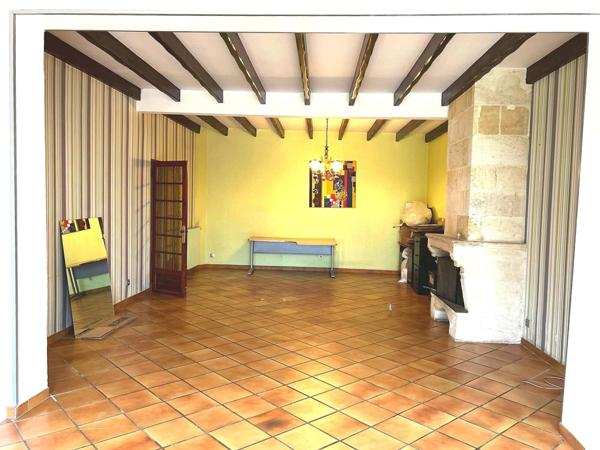 Dpt Gironde (33), à vendre FARGUES SAINT HILAIRE maison en pierre - P6 de 186 m² - Terrain de 1 723,00 m²