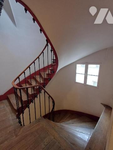 RUE SAINT-ANNE/STUDIO/PIED A TERRE OU INVESTISSEMENT LOCATIF