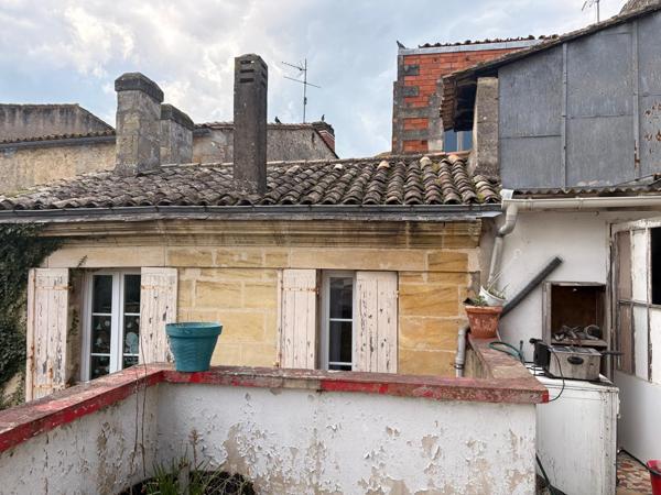 Blaye (33390) BLAYE – IMMEUBLE DE RAPPORT A TRANSFORMER