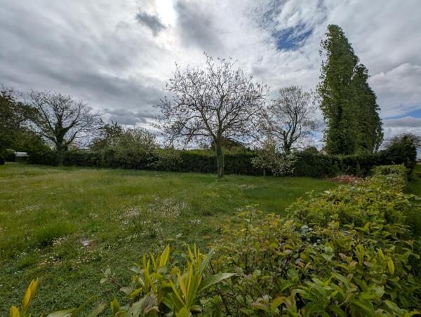 Terrain à PARCE-SUR-SARTHE, 72300 - 1078m²