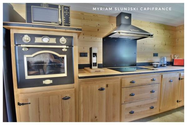 Dpt Landes (40), à vendre Villa atypique refaite à neuf, proche autoroute, océan, au calme.