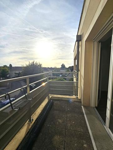 Charmant 2 pièces avec grande terrasse – Résidence de standing à Othis
