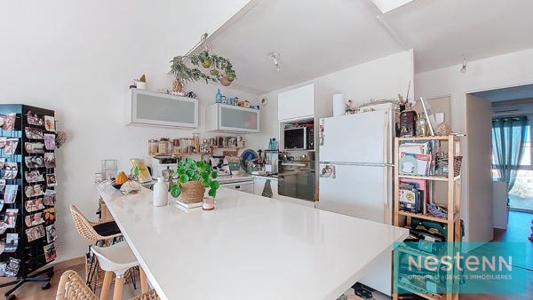 Appartement Duplex, Istres 5 pièce(s), 97m², dernier étage, 4 chambres et un box en sous-sol