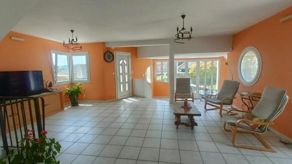 Maison d'architecte en centre ville de Château-Thierry !!