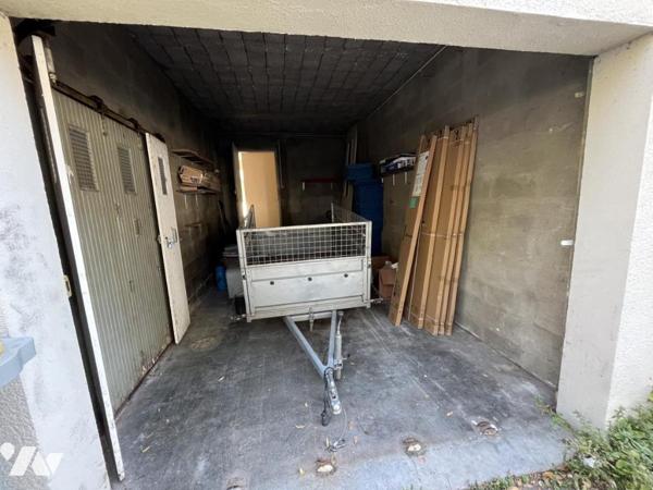 Nantes St Clément, garage