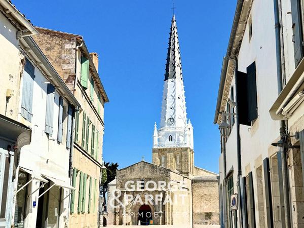 Ars-en-Ré ? Maison de caractère au coeur du village, vue sur le clocher, 5 chambres