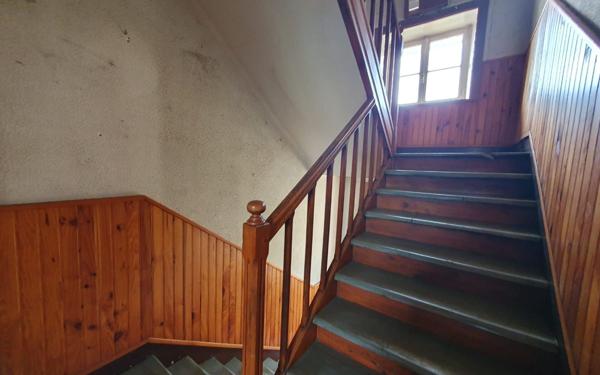 Immeuble à vendre    5 pièces •  Aumontzey