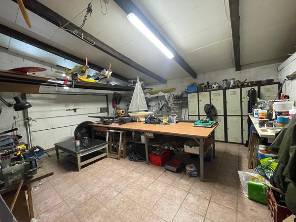 Propriété 4 pièces 160 m2 avec Piscine