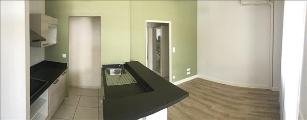 Immeuble à vendre |  Le Lardin-Saint-Lazare |  357 m²