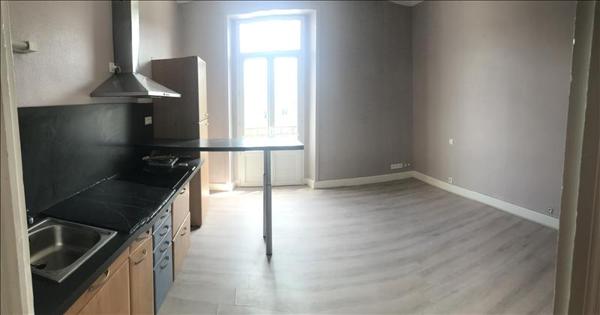 Immeuble à vendre |  Le Lardin-Saint-Lazare |  357 m²
