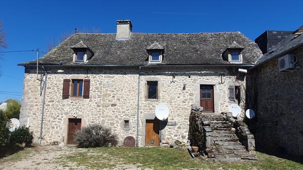 CORPS DE FERME RENOVE Morlhon le haut