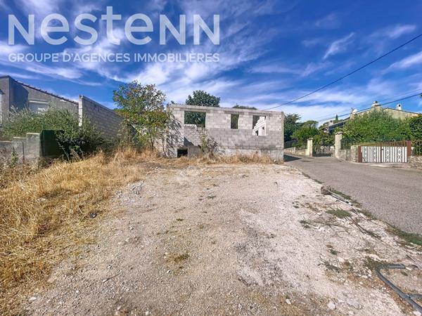 Terrain Constructible 284 m² Sainte-Anastasie (Zone UA) avec Permis de Construire !