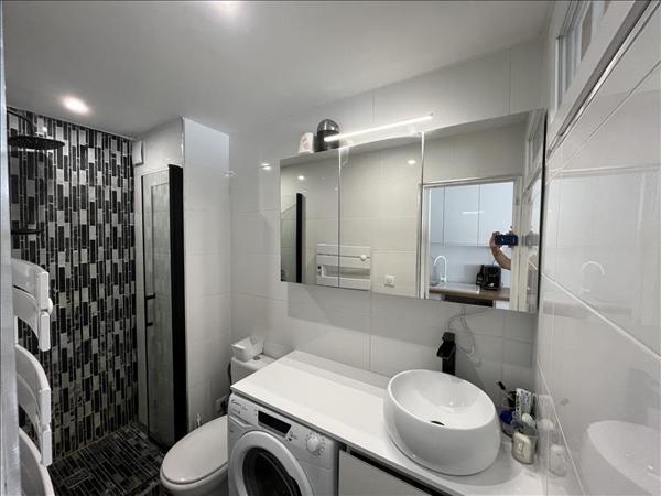 Appartement à louer 570 € CC LA GRANDE MOTTE 1 pièce 22 m² DPE E