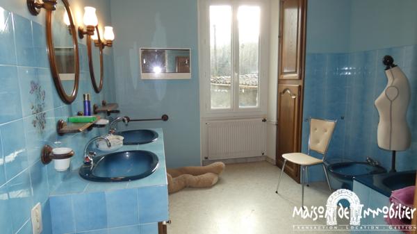 Vente Spacieuse Maison Charentaise - 210m² - 6 pièces - LOUZAC SAINT ANDRÉ