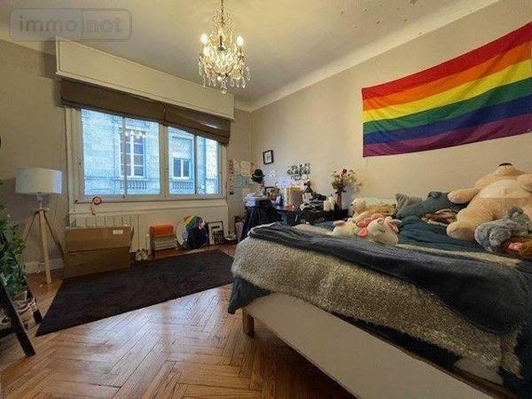 Appartement à vendre à Bordeaux en Gironde (33000), ref : 011-485   
Chartrons