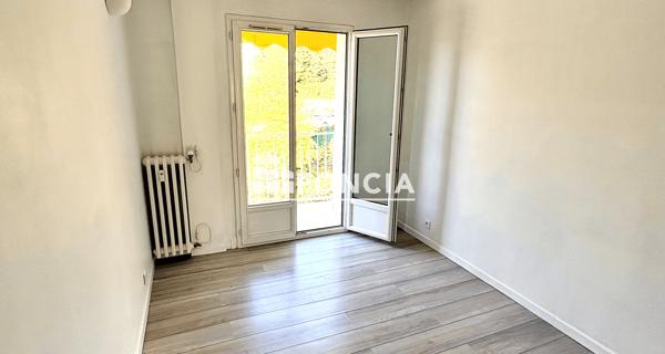Location Appartement 3 pièces 54.78 m² - Cannes 06400
