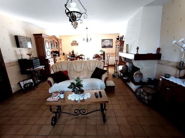 EN VENTE - GARCHIZY - Beau pavillon plain pied 2 chambres possible 3