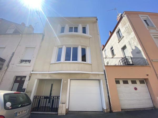 03200 VICHY -  MAISON DE VILLE 3 PIÈCES AVEC GARAGE AVEC PATIO