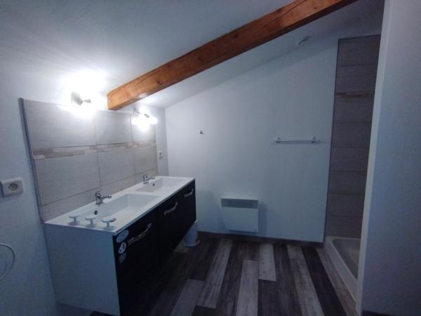 Vente de 2 MAISONS AVEC TERRAIN ATTENANT 1700m2