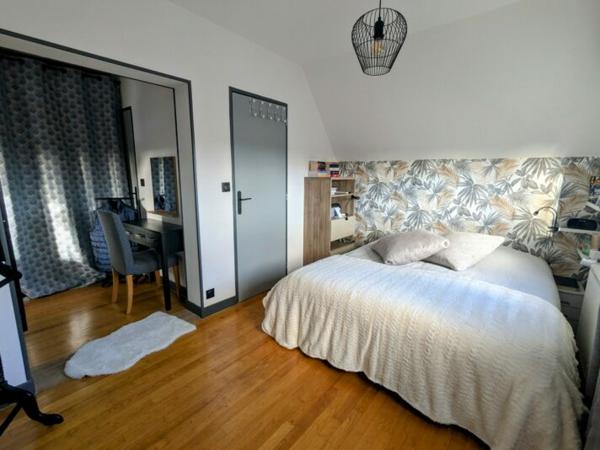 MAISON 3 CHAMBRES ET 1 BUREAU - 53000 LAVAL Réf. 53093 | 230 000 €