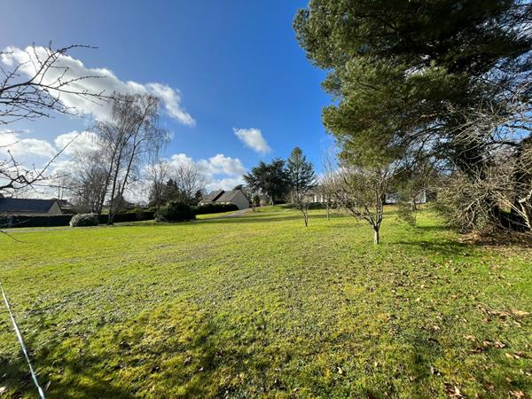 Terrain Mayenne 1047 m2