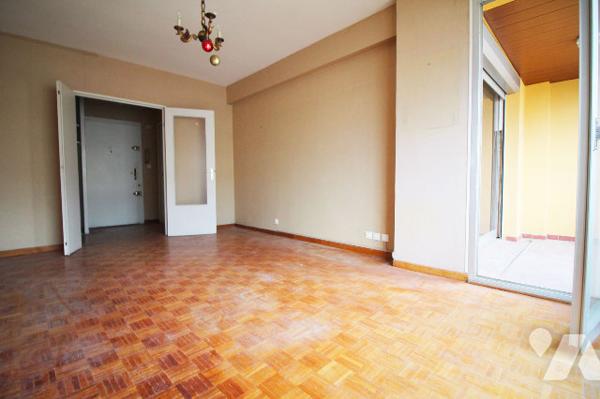 Appartement T2 Carré d'or (+ BOX inclus) de 46m2 Carrez, quartier du Carré d'or (Périer/Prado)
