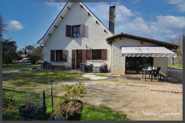 Montpon Ménestérol - Maison 4 chambres + bureau et terrain 5427m²