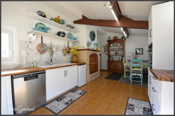 Montpon Ménestérol - Maison 4 chambres + bureau et terrain 5427m²