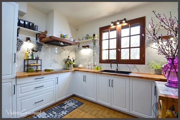 Montpon Ménestérol - Maison 4 chambres + bureau et terrain 5427m²