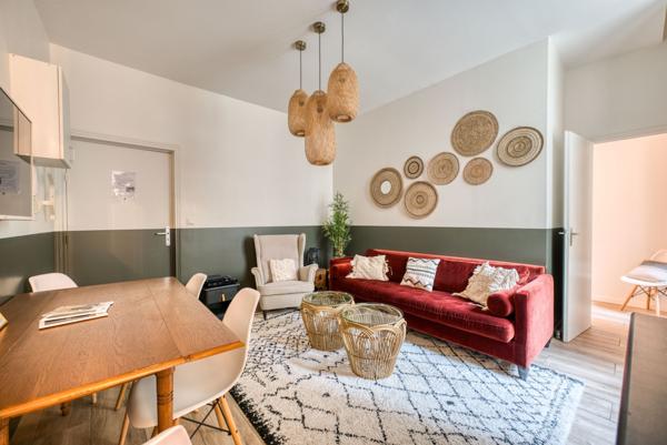 Appartement 2 chambres avec patio et cave dans le triangle d'or de La Rochelle