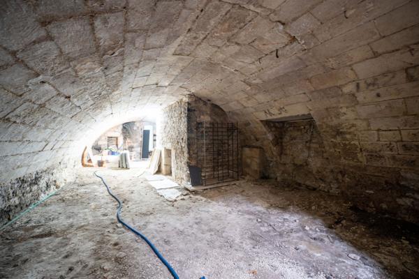 Appartement 2 chambres avec patio et cave dans le triangle d'or de La Rochelle