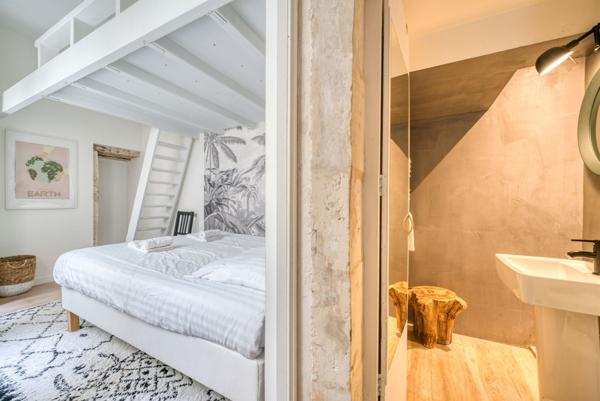 Appartement 2 chambres avec patio et cave dans le triangle d'or de La Rochelle