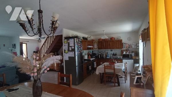 Sur la commune de Lorrez-le-Bocage, pavillon familiale de 136 m² sur 1681 m² de terrain, 4 chambres.