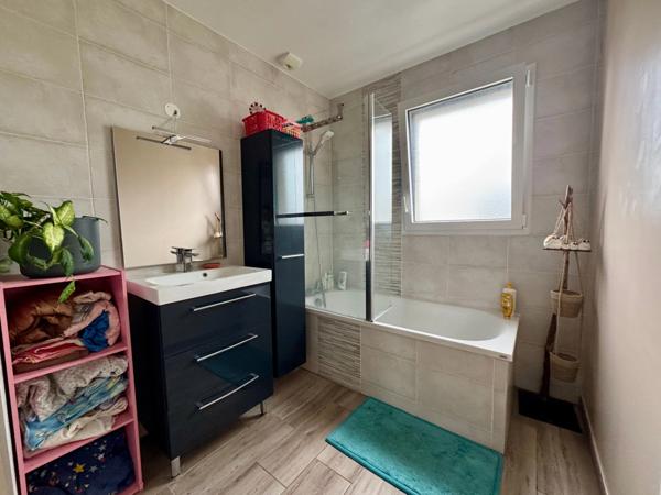 Maison à vendre 5 chambres (49) Vie de plain-pied